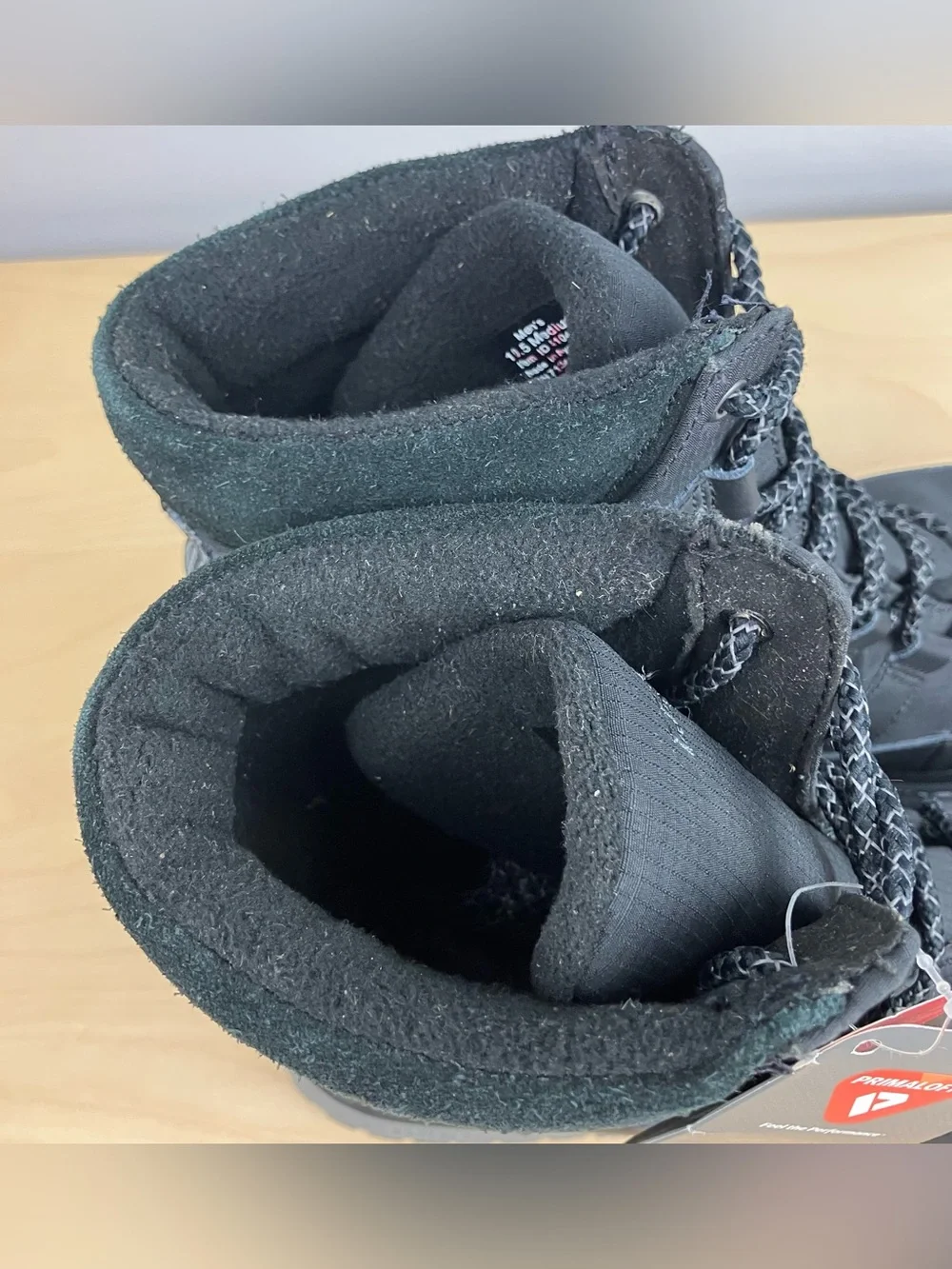L.L. Bean Men’s Size 10.5 M Ultralight Insulated Waterproof Black Winter Boots.